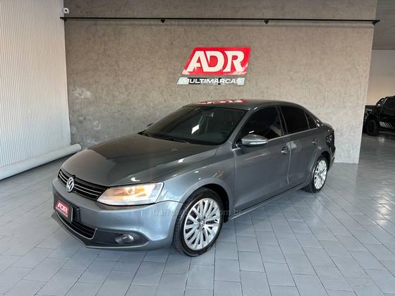 VOLKSWAGEN JETTA 2.0 TSI HIGHLINE 200CV GASOLINA 4P TIPTRONIC